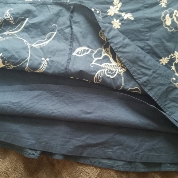 Antique blue Ann Taylor skirt - Picture 2 of 5